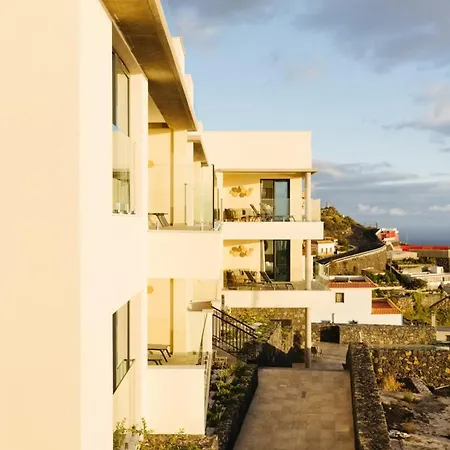 Moderna Con Piscina Y Vistas Al Mar *